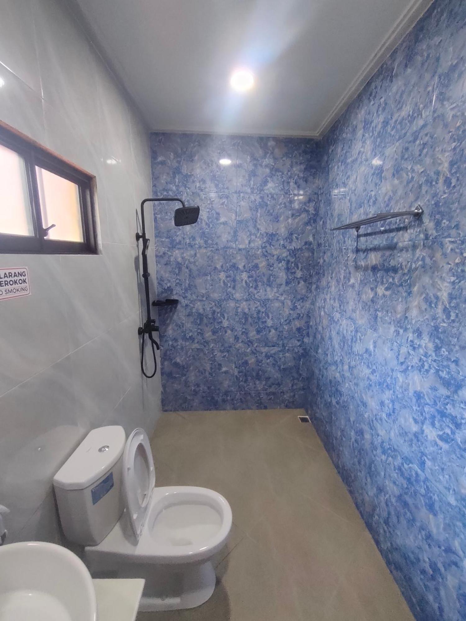 Mango Guesthouse Pangandaran Exterior photo